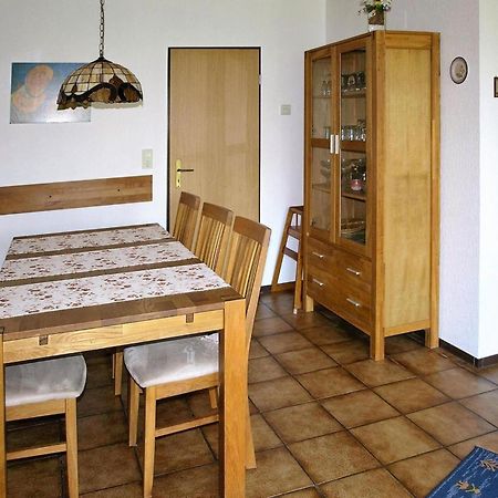 Ferienhaus Mit Grossem Garten In Neßmersiel Bagian luar foto