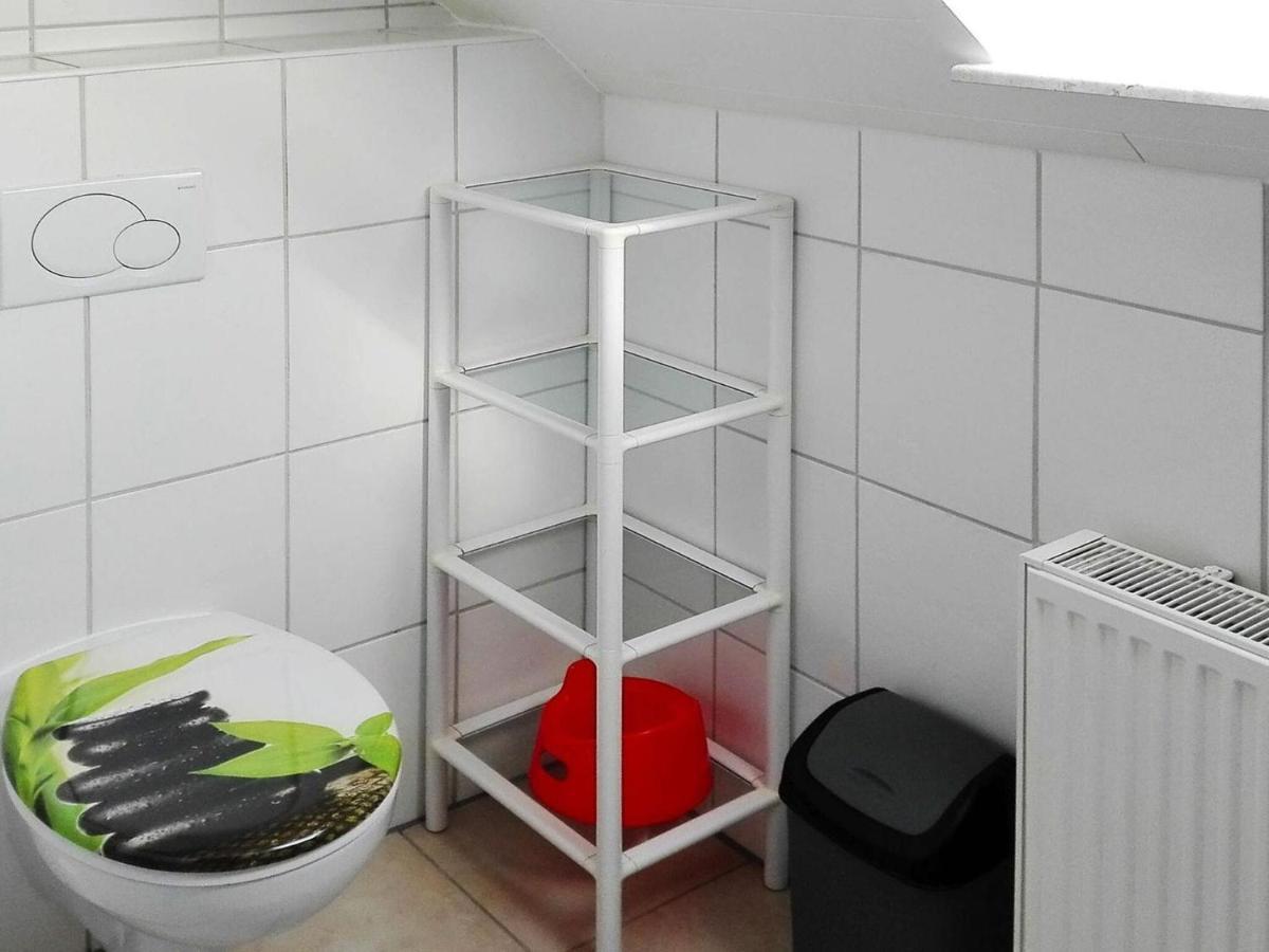 Ferienhaus Mit Grossem Garten In Neßmersiel Bagian luar foto